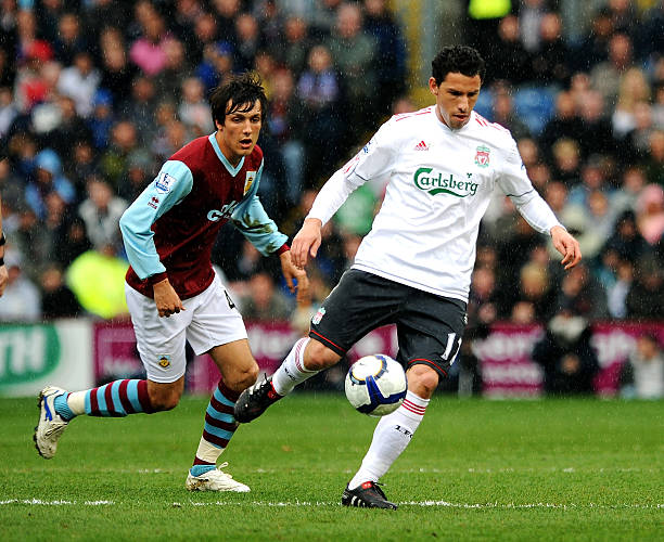 背后究竟是 背后究竟是