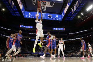 在乒乓球比 在乒乓球比